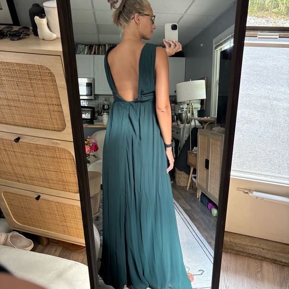 Lulu’s | Size S | Hunter Green Evening Gown Wedding Dress - Picture 6 of 7